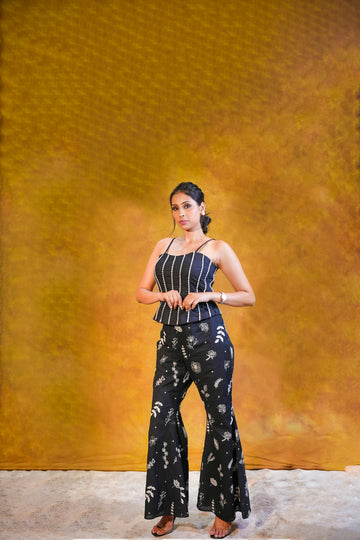 जashn Embroidered Corset