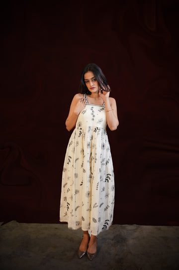 जashn Cream Handloom dress