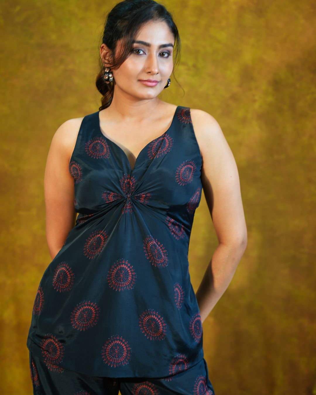 जashn black ajrakh cord-set